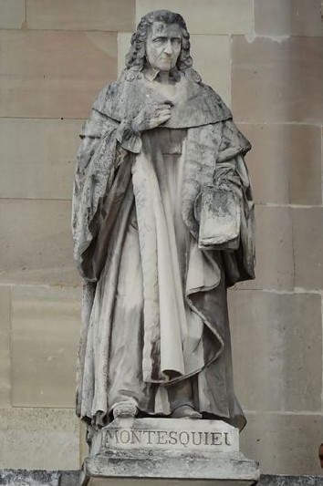 Estátua de Montesquieu, Museu do Louvre, Paris.
